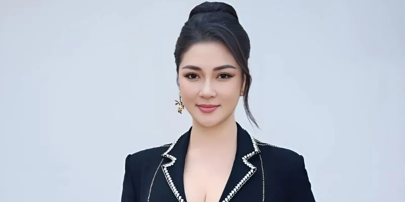 Ngọc Yến - Bí ẩn và gợi cảm