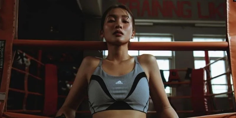 Kim Ngân với thân hình bốc lửa 